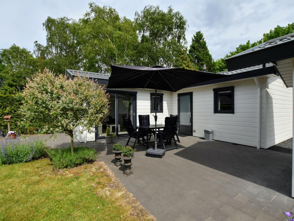 Spacious Chalet In Wolfheze With Garden Exteriör bild