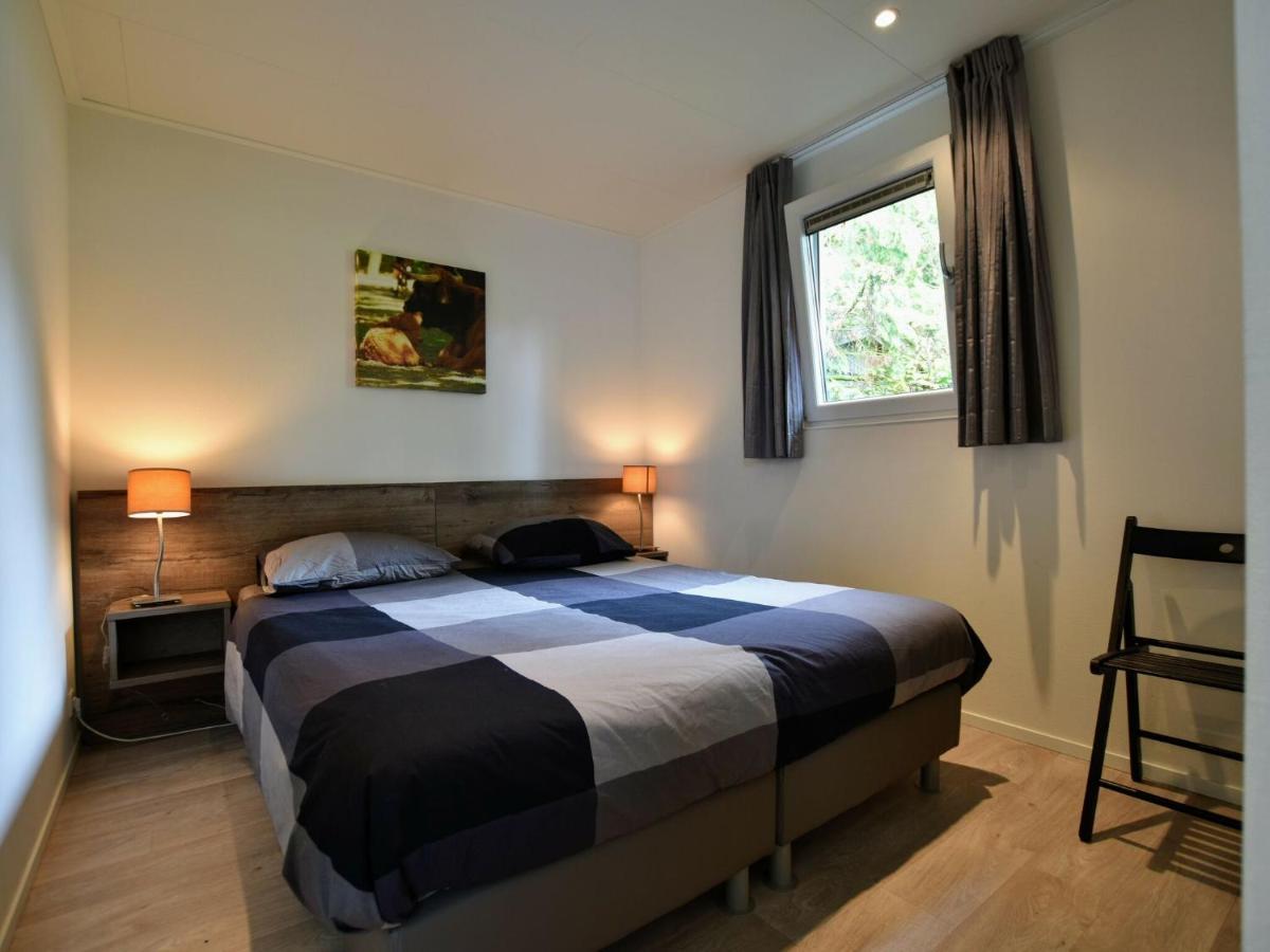 Spacious Chalet In Wolfheze With Garden Exteriör bild