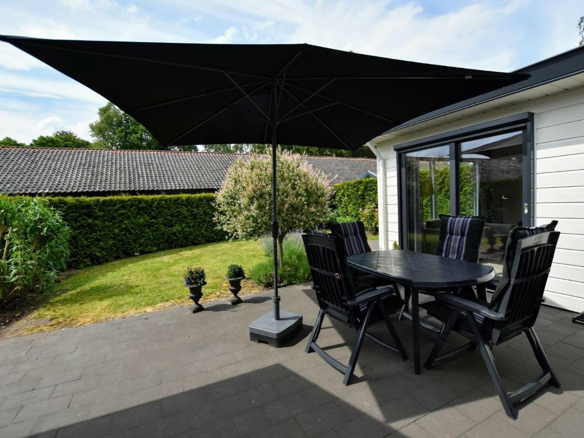 Spacious Chalet In Wolfheze With Garden Exteriör bild