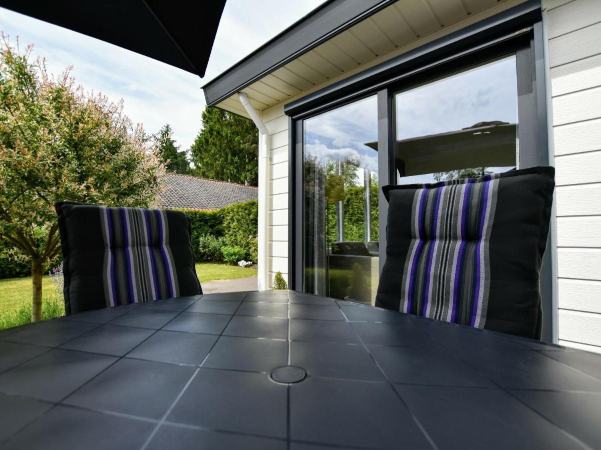 Spacious Chalet In Wolfheze With Garden Exteriör bild